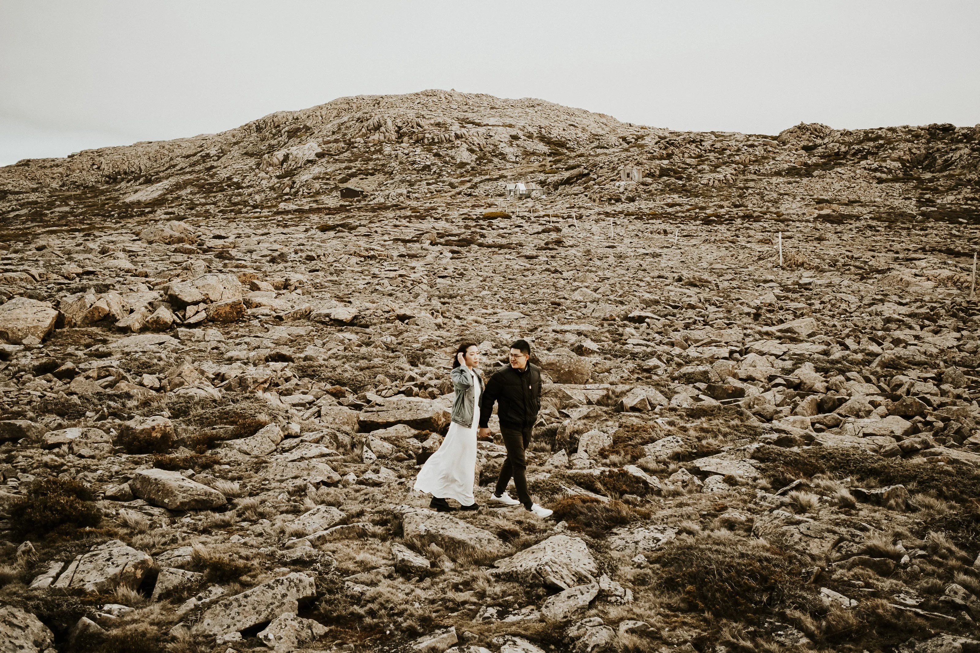 Tasmania couple photoshoot at Ben Lomond apline plateau